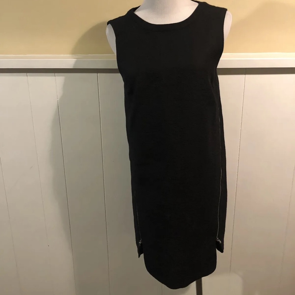Robert Rodriguez black crew neck dress with zippers size 0